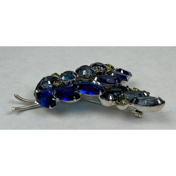 VTG Juliana Silver-Tone Leaf Brooch Blue Green Glass Rhinestone Open Back Pin - Picture 8 of 11